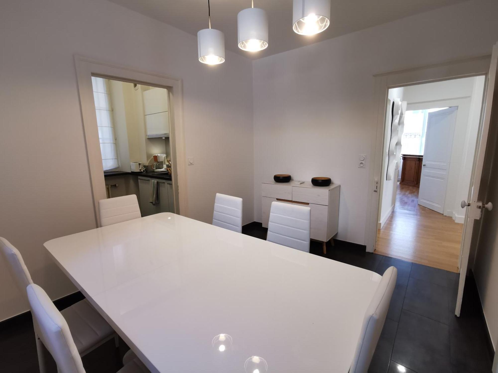 Appartement 3 Chambres Au Coeur Du Jura, Ideal Famille Salins-les-Bains Exterior foto