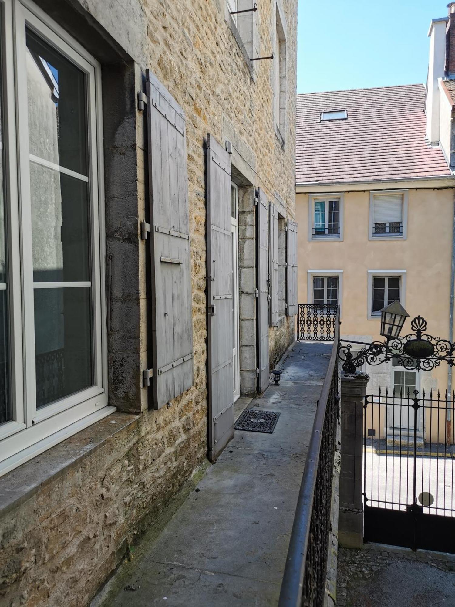 Appartement 3 Chambres Au Coeur Du Jura, Ideal Famille Salins-les-Bains Exterior foto
